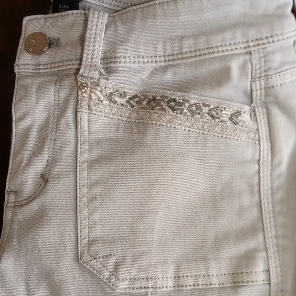 White House Black Market Slim Crop Jeans - Picture 5 of 7